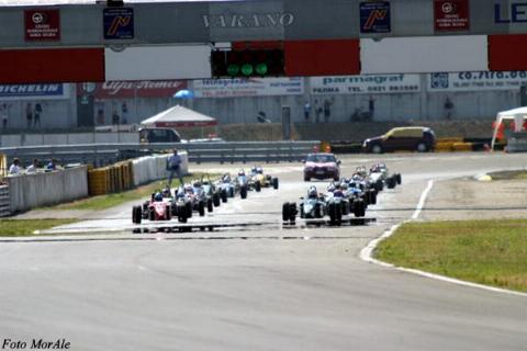 Luca Benini in pista nel 2002